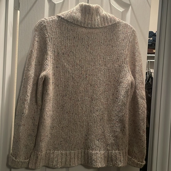 Talbots cowl turtleneck speckled sweater size m only worn once - Picture 5 of 5